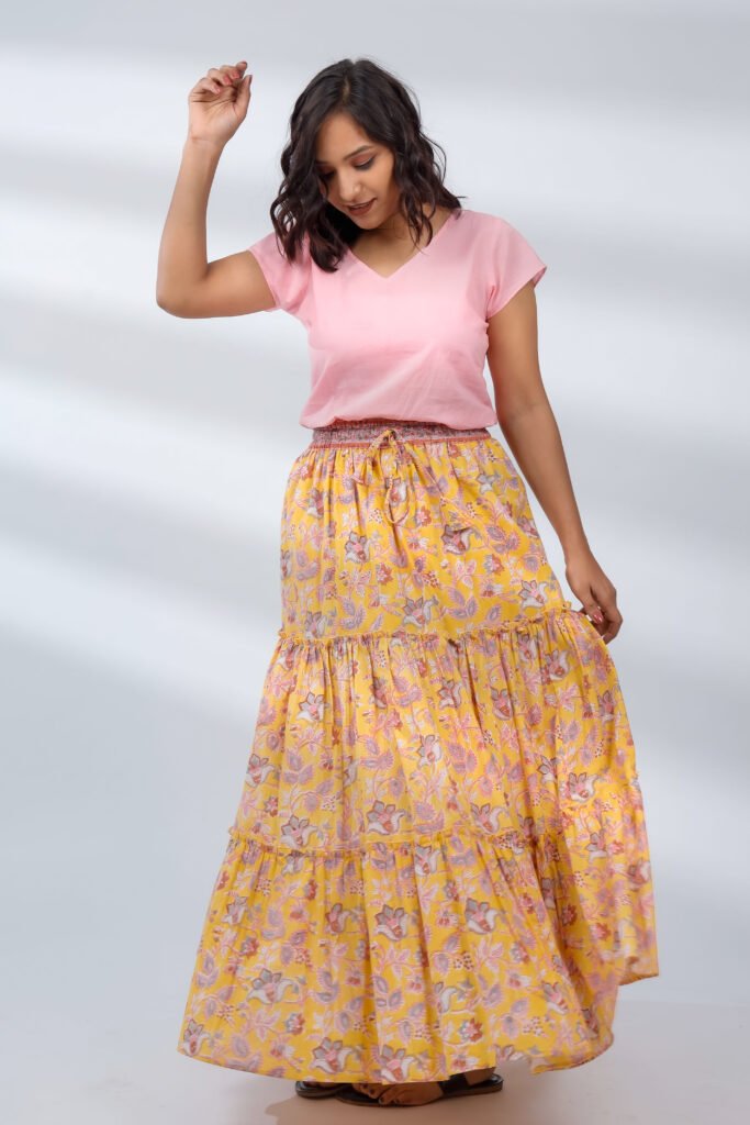 SUNBURST FLORA TIERED SKIRT | SONSHIP ENTERPRISES